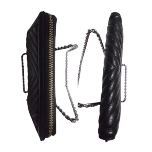 The Victoria Large Zipped Wallet Black - Picture 3 of 7